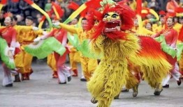 带你吃瓜搞笑舞狮视频,笑翻全场！带你领略搞笑舞狮的欢乐盛宴