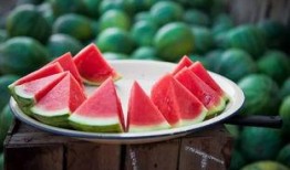 香君路吃瓜,一场别开生面的吃瓜盛宴