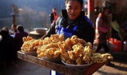 临沭北山吃瓜,瓜果飘香，品味田园生活