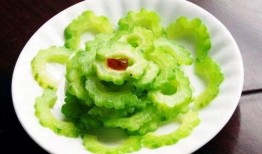 小说吃瓜变身,一场奇幻的美食之旅