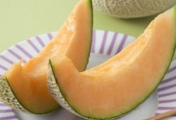 怀孕吃哈密瓜后头晕,孕期哈密瓜食用引发头晕现象解析