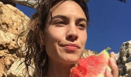 英国吃瓜nana,Nana的趣味生活揭秘