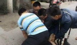 警匪搏斗吃瓜视频