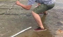 女孩说吃瓜吃瓜什么情况,吃瓜女孩揭开神秘事件真相