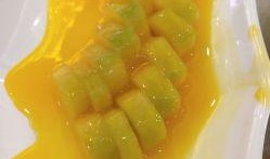 宾馆吃哈密瓜,宾馆里的甜蜜之旅